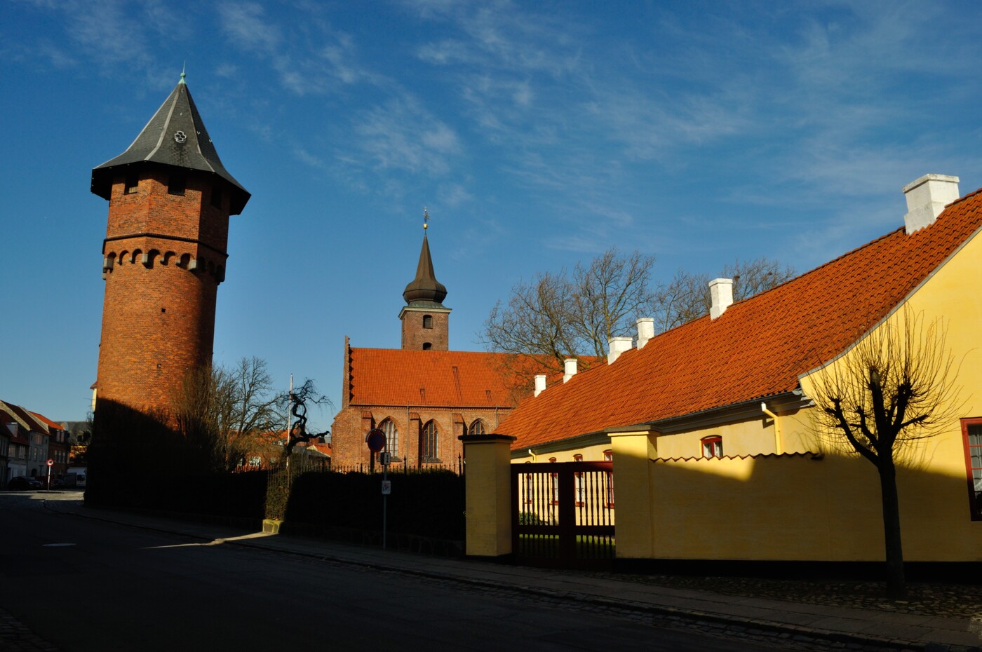 COLOURBOX12828444_Klosterkirken_klosteret_Nykøbing F.jpg