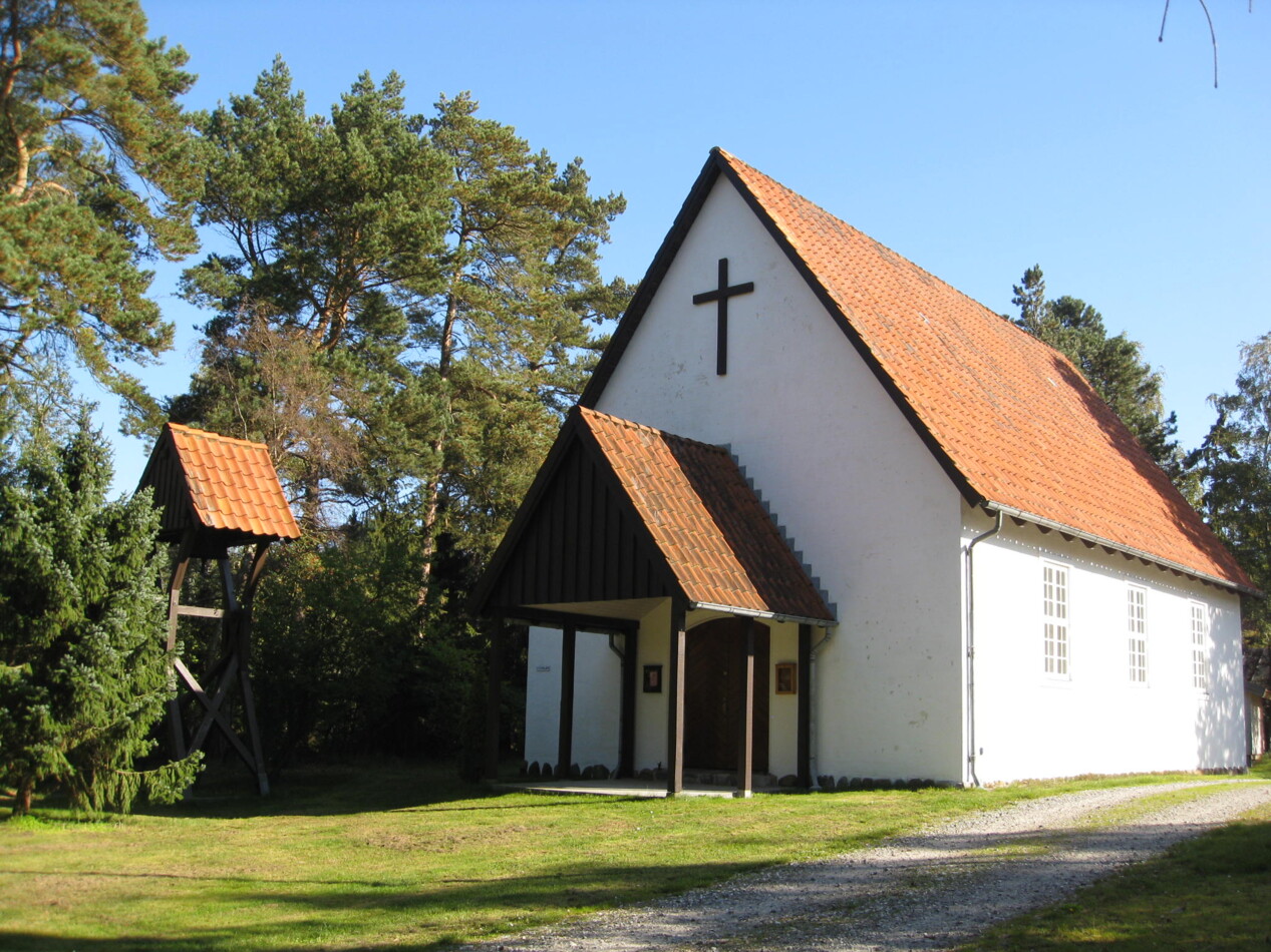 Strandkirken Marielyst 2.jpg