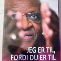 Desmond Tutu bog.jpg