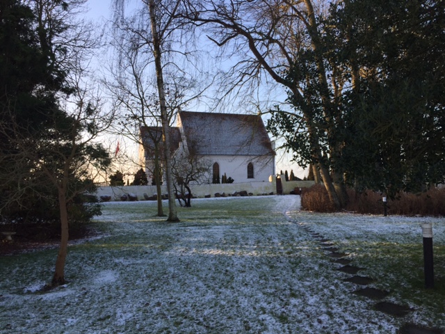 Gloslunde kirke februar 2015.jpg