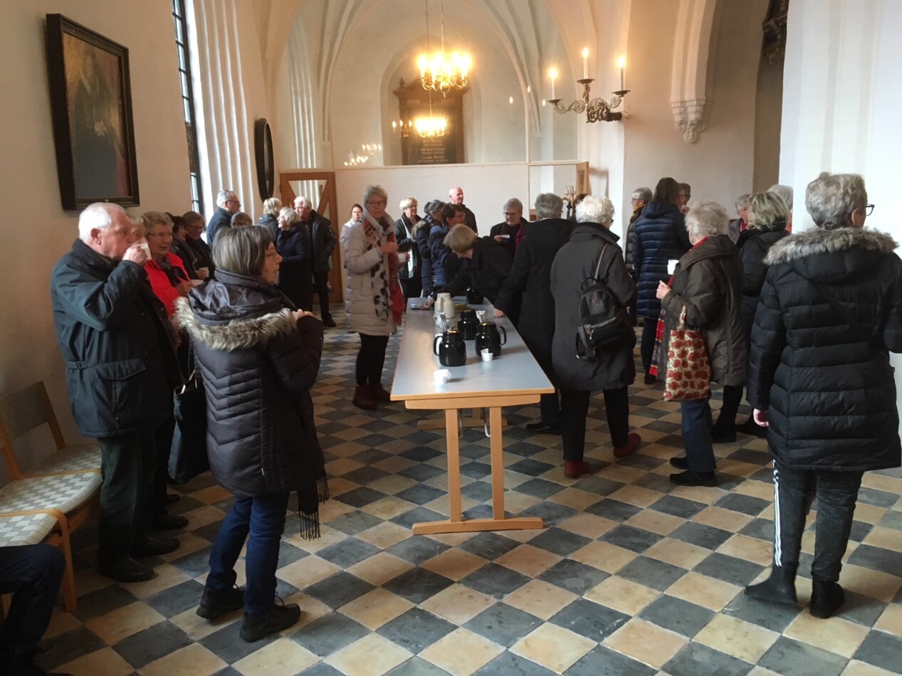 Kaffe i sideskibet_SktNikolai_HenrikGadeJensen.jpg