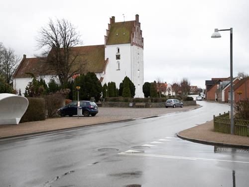 Idestrup Kirke af Steen Frilund Christiansen.jpg