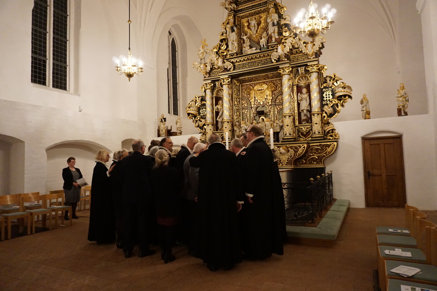Ordination håndspålæggelse.jpg