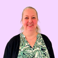 Helene Ellen Grube-artguru lyselilla.jpg