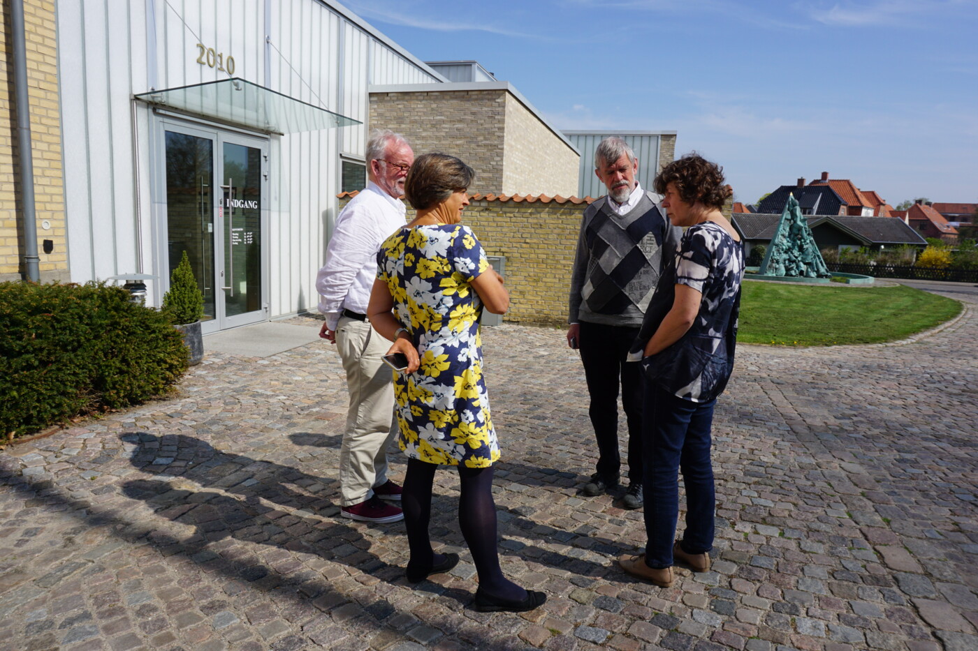 IHJ Bispemøde samtale.jpg