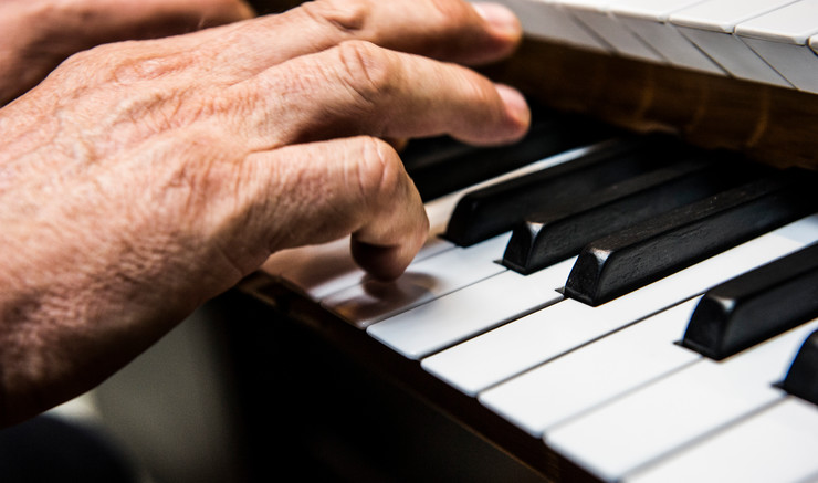 Musik31-4256x2513-740x437.jpg