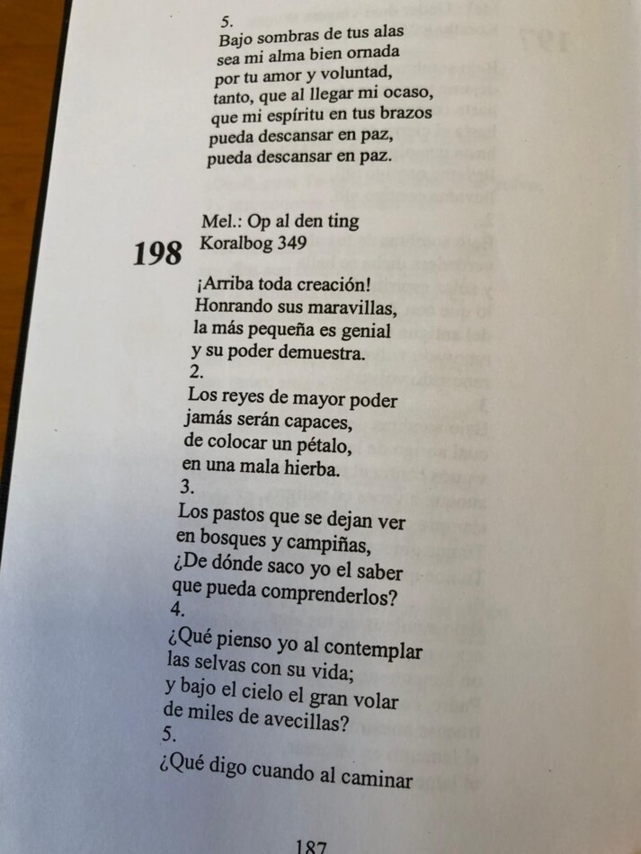 9. Op al den ting.jpg