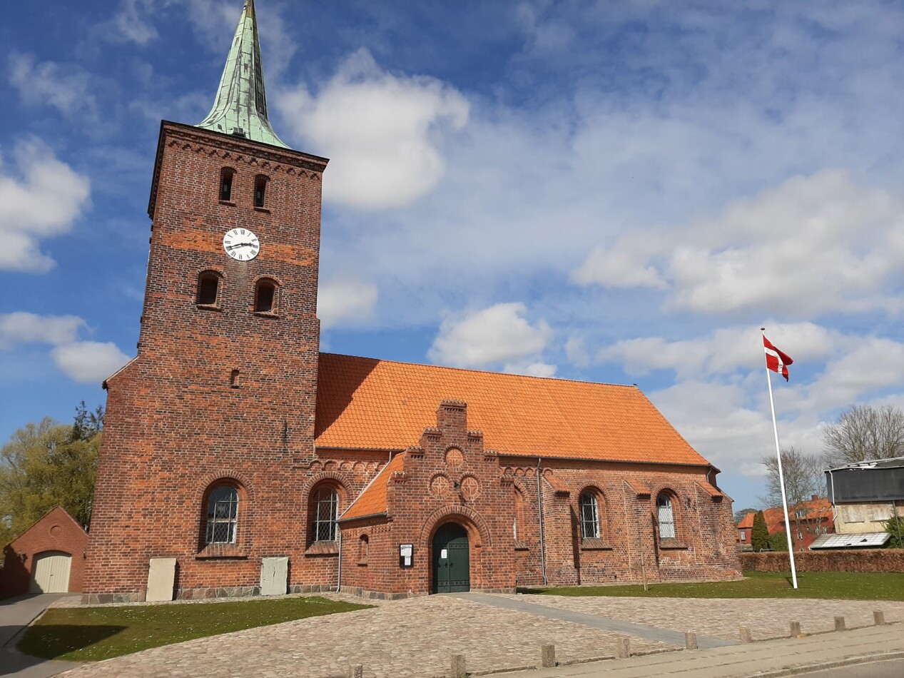 Rødby Kirke.jpg