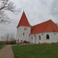 Avnede Kirke Foto Kevin Mclaughlin.jpg