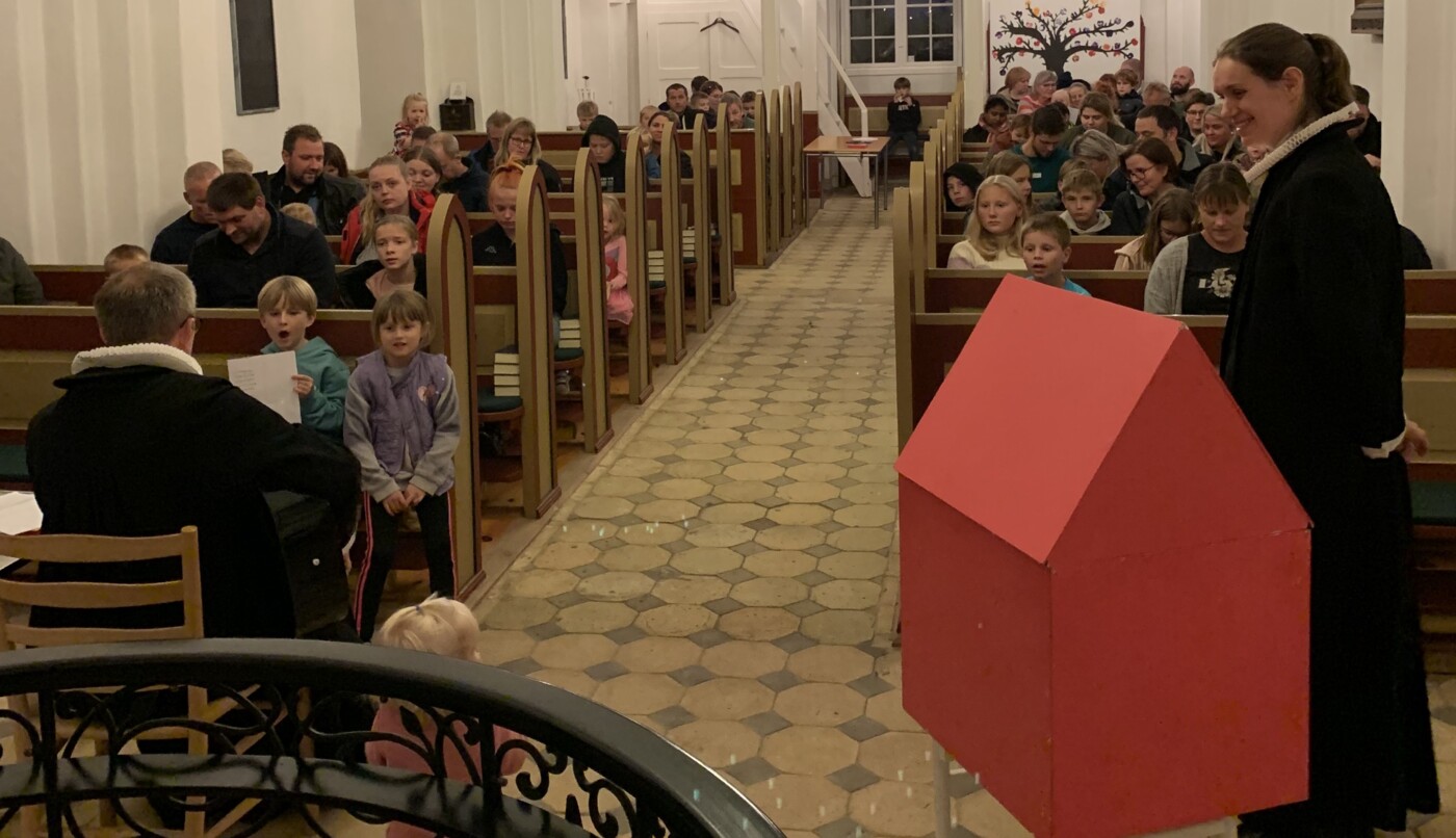 Børnegudstjeneste i Søllested kirke 02.jpg
