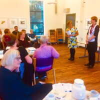 Biskop og uddkonsulent.jpg