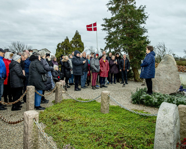 7. Tirstedstenen foto 2.jpg