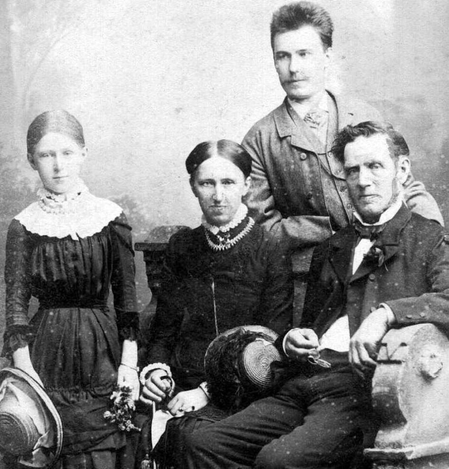 7. Hans Fugl foto.jpg